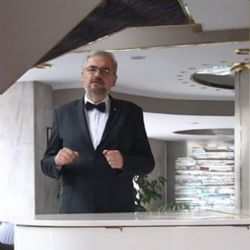 Dr Erkan Özgün Mini Minicik Bir Kase